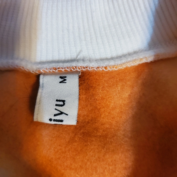 Sweatshirt - Picture 4 of 6